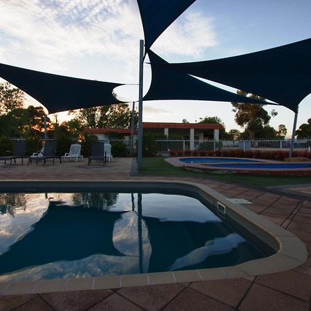 Horsham Holiday Park Экстерьер фото