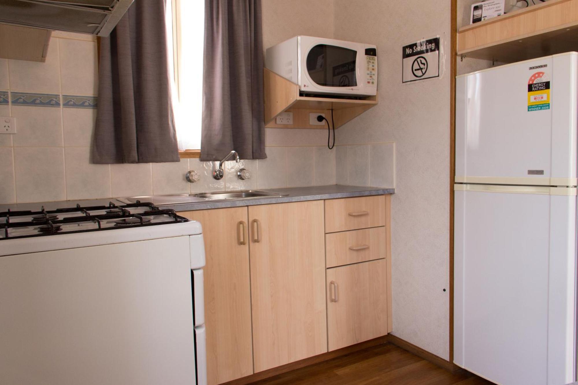 Horsham Holiday Park Экстерьер фото